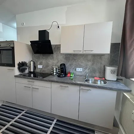 Apartments 아파트 *